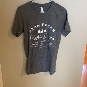 NWT Christmas Tree T